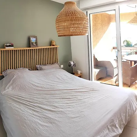 Apartment La Souleyado A Minutes 5 Minutes A Pieds, 2 Belles Terrasses Le Lavandou